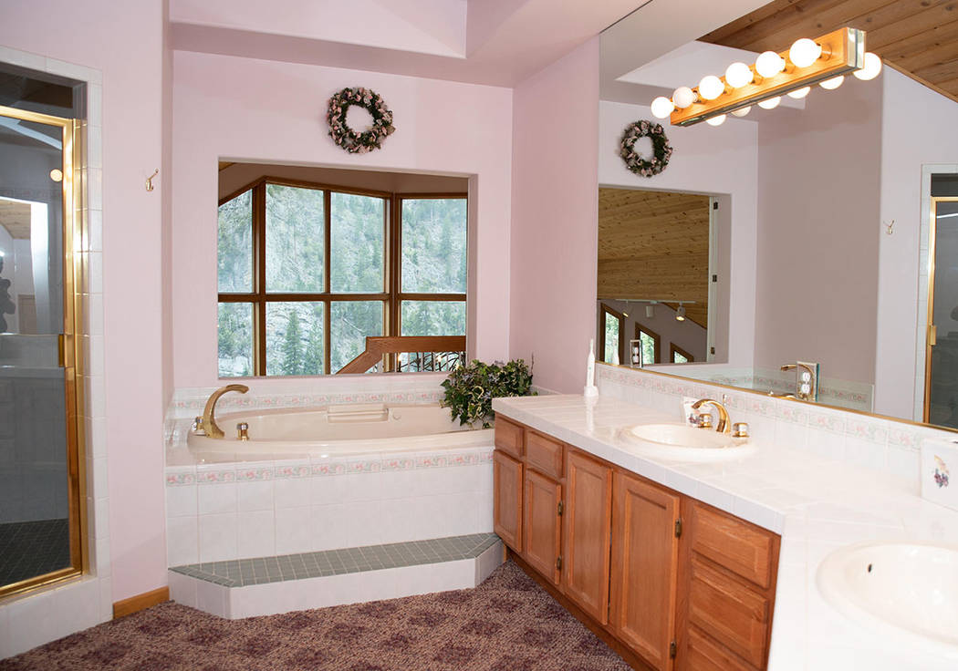 The master bath. (Tonya Harvey Real Estate Millions)