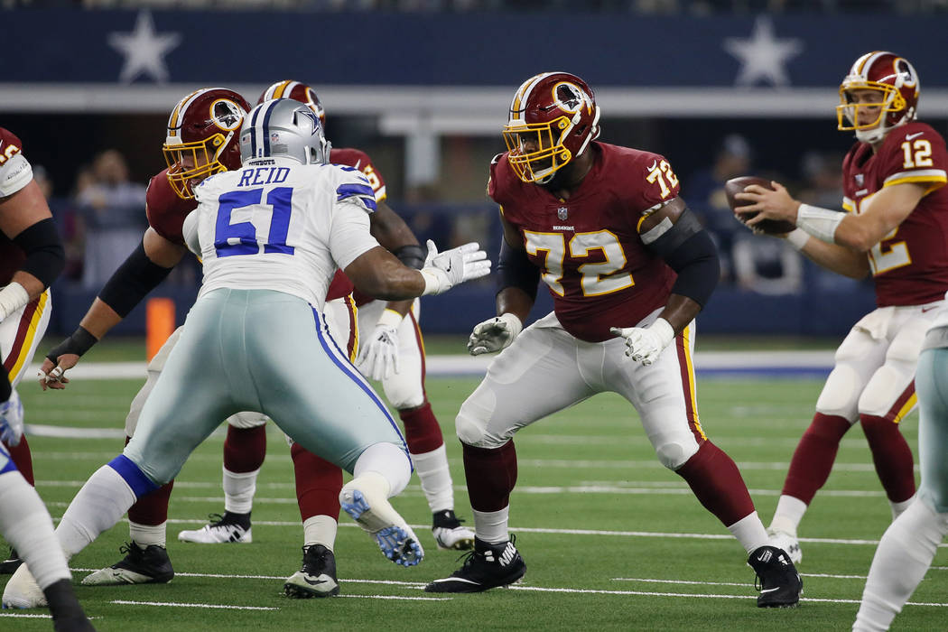 Washington Redskins offensive guard Jonathan Cooper (72) blocks against Dallas Cowboys defensiv ...