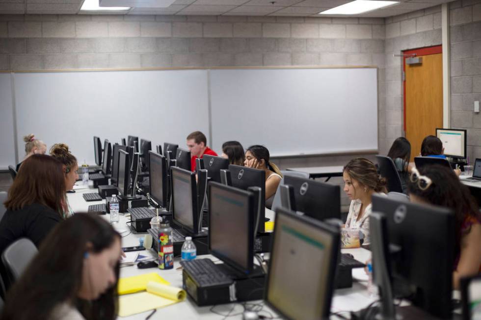 The Math Bridge class at UNLV in Las Vegas, Thursday, July 18, 2019. The class is a way for stu ...