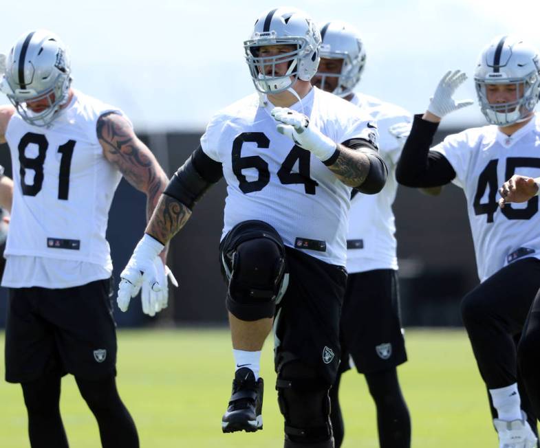 Oakland Raiders tight end Paul Butler (81), offensive guard Richie Incognito (64) and fullback ...