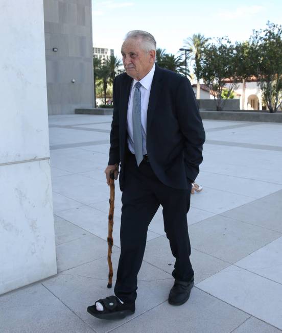 Steven Holper, a doctor who pleaded guilty to distributing fentanyl, arrives at the Lloyd Georg ...