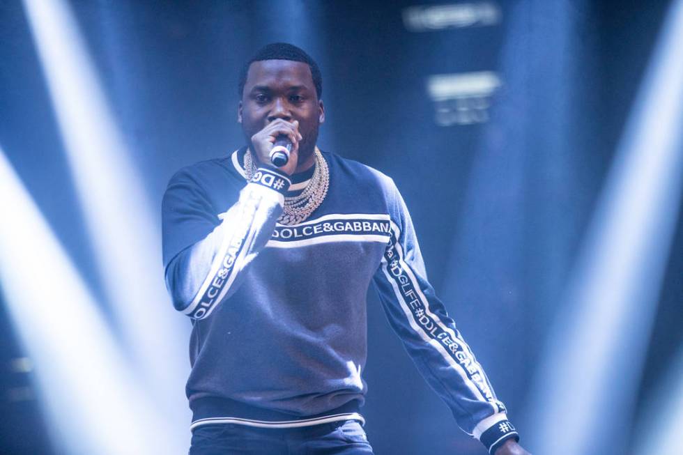 Meek Mill performs at Drai's Nightclub (Tony Tran)