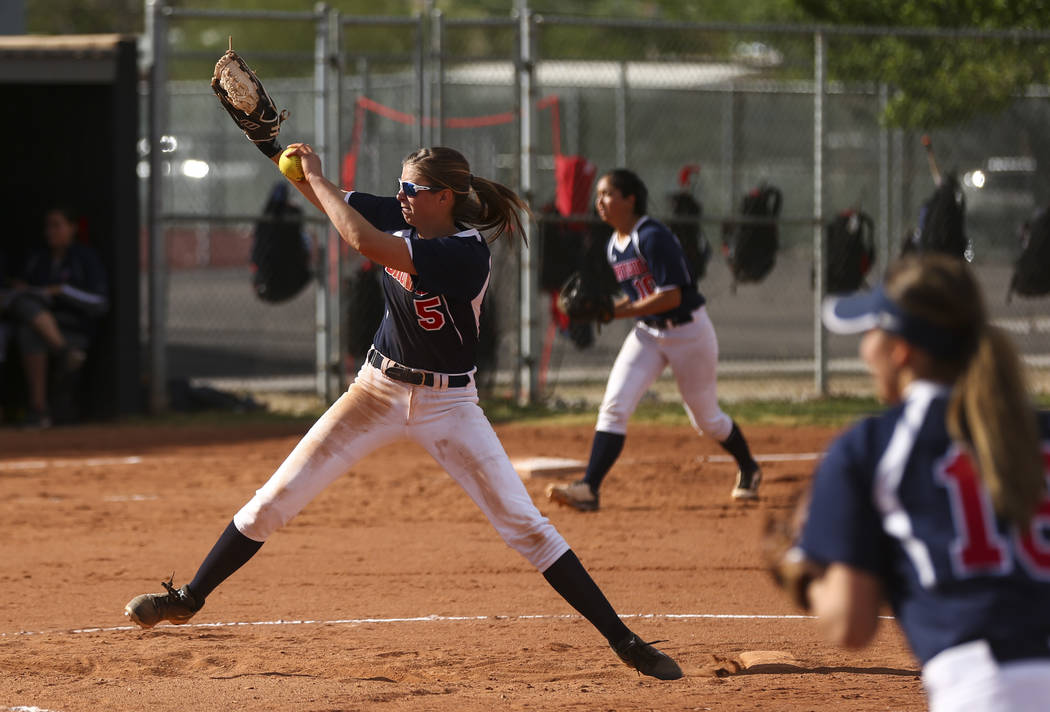 Coronado’s Tatum Spangler (5) pitches to Rancho during a softball game at Rancho High ...