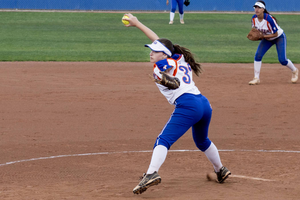 Bishop Gorman’s Mallory Greenwood (32) pitches against Durango High School at Bishop G ...