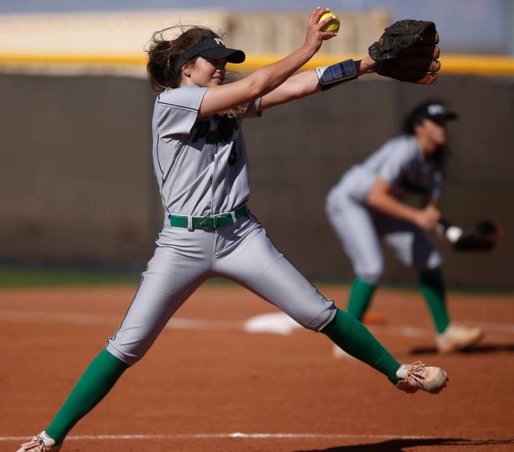 Palo Verde’s Taylor Askland (3) pitches during the first inning of a high school softb ...