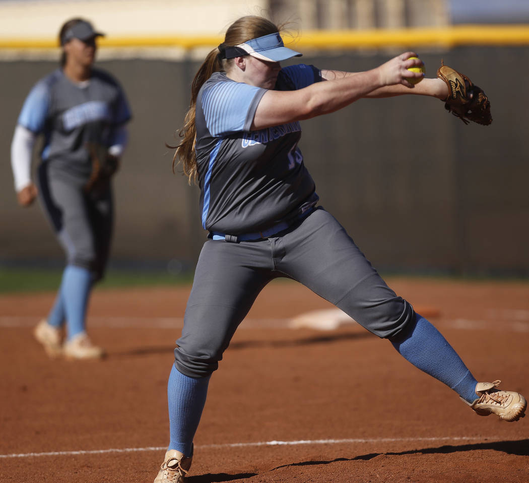 Centennial’s Amanda Sink (13) pitches during the third inning of a high school softbal ...