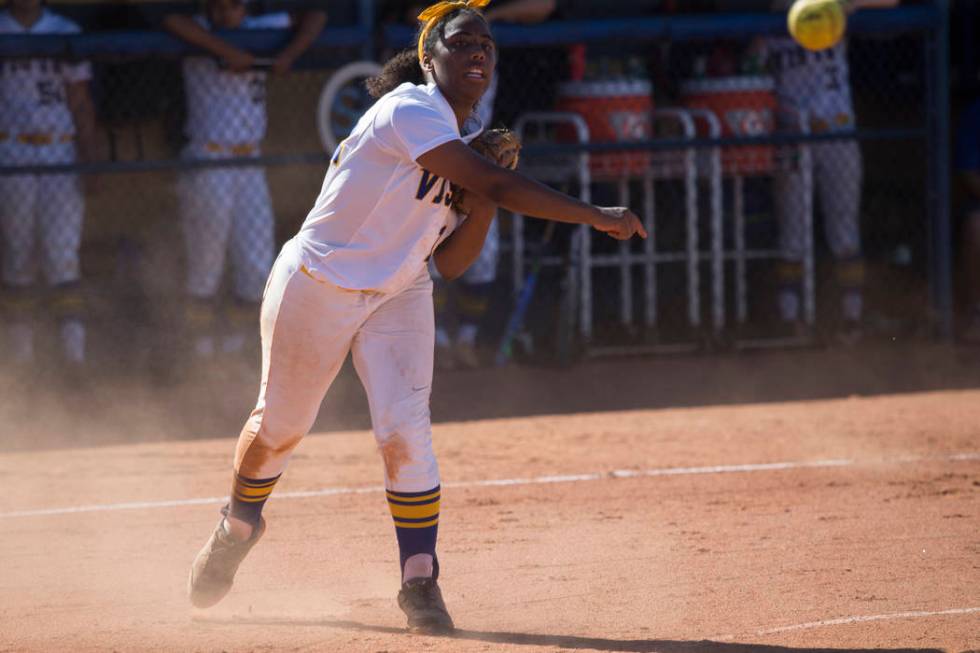 Sierra Vista’s Harmony Dominguez (14) throws to first base for an out against Durango ...