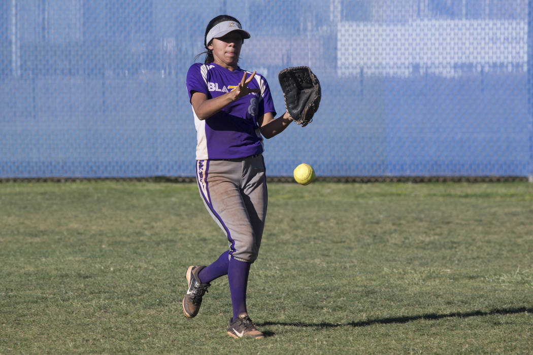 Durango’s Savannah Delgadillo (8) chases the ball in the outfield against Sierra Vista ...