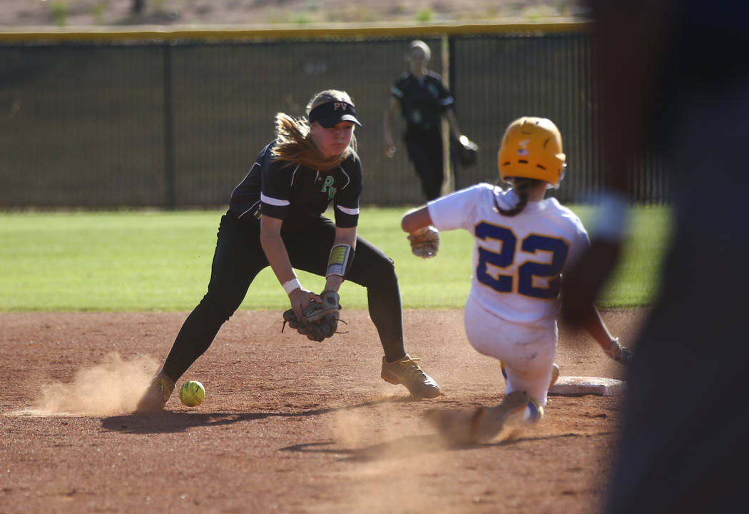 Sierra Vista’s Jazmyn Martinez (22) slides into second base against Palo Verde’s ...