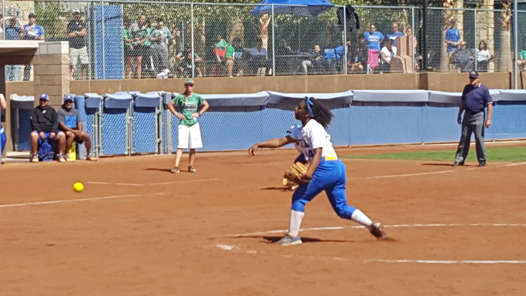 Sierra Vista’s Harmony Dominguez delivers a pitch in the first inning of the Class 4A ...