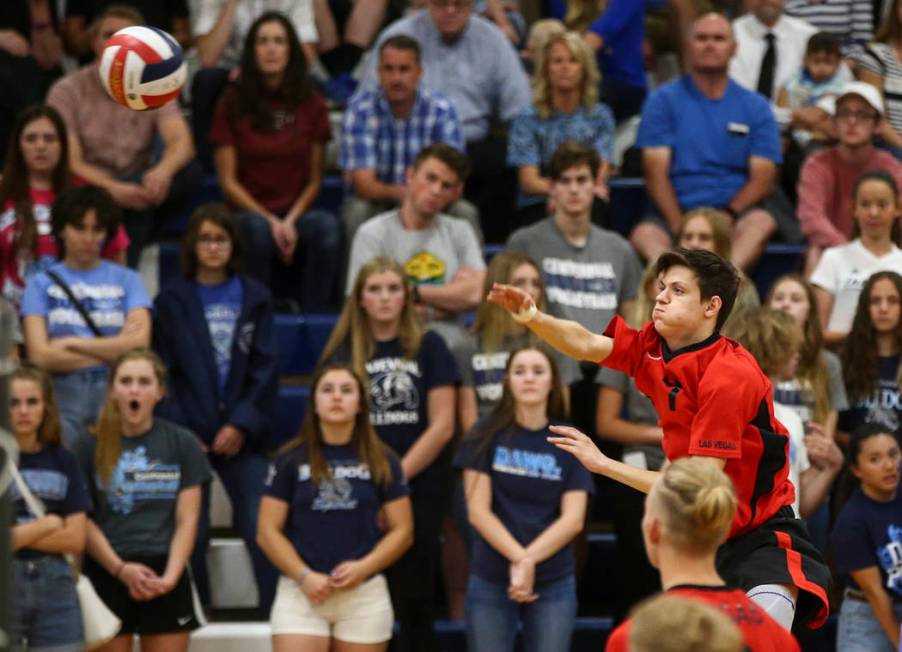 Las Vegas’ Elliott Silveira (7) sends the ball to Centennial during the Class 4A boys ...