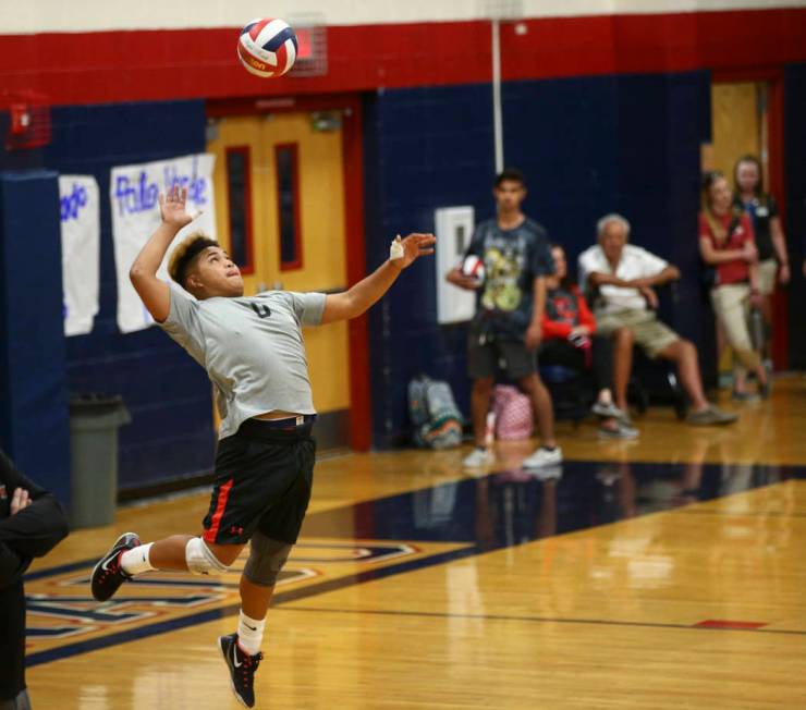 Las Vegas’ Kyle Monton (0) serves the ball to Centennial during the Class 4A boys stat ...