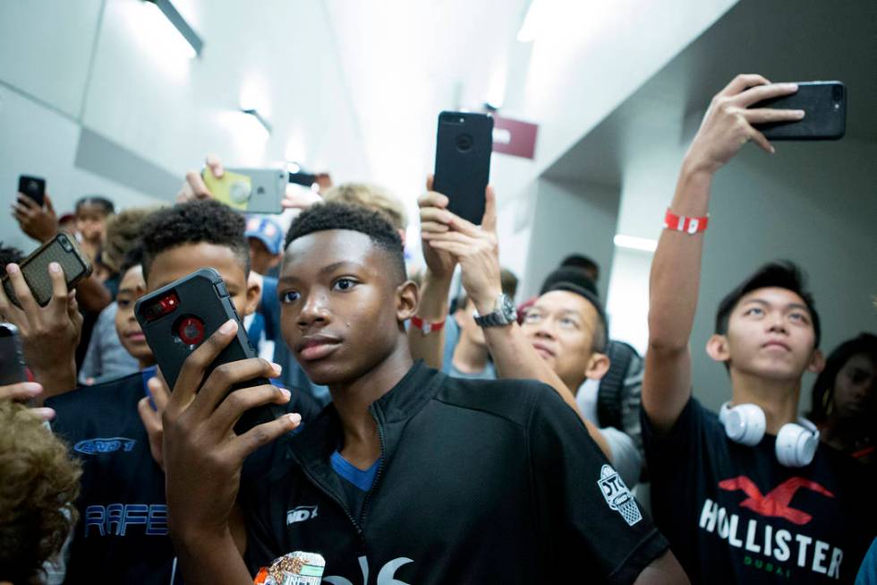 Fans swarm to take photos of LaMelo Ball, coach LaVar Ball and the rest of the Big Baller Br ...