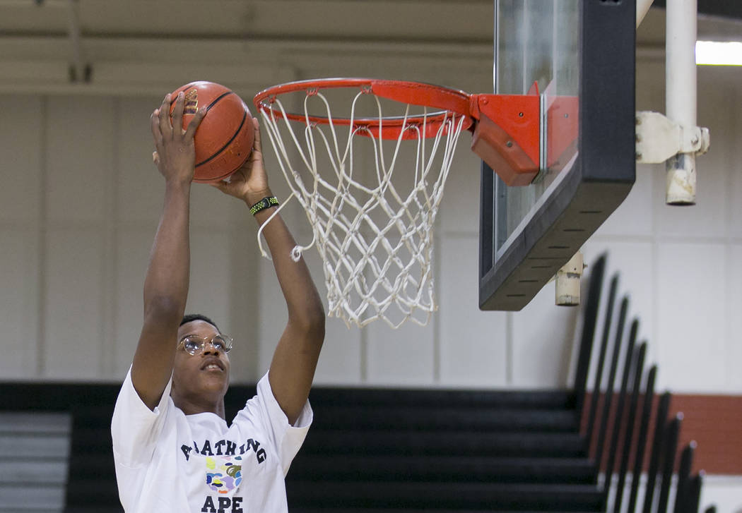 Cal Supreme player Shareef O’Neal, son of Shaquille O’Neal, goes up for a basket ...