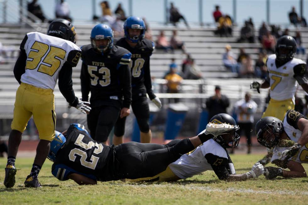 Sierra Vista’s Isaiah Zavala (25) runs the against Clark in their football game at Sie ...