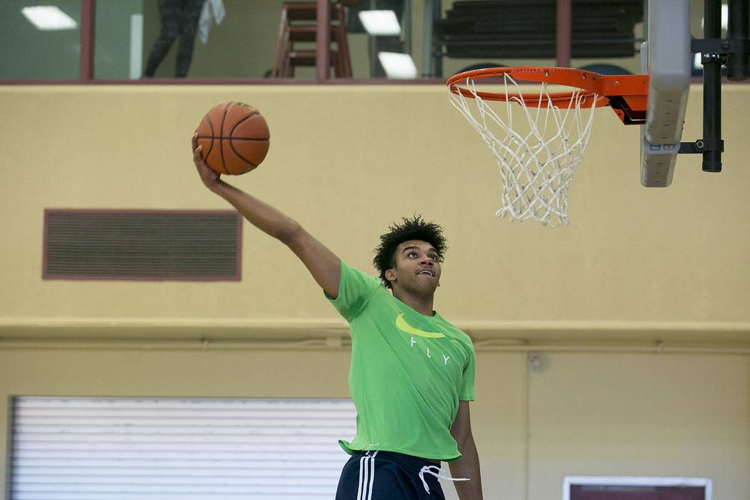 Jamal Bey runs drills during a Vegas Elite practice in Las Vegas on Tuesday, July 25, 2017. ...