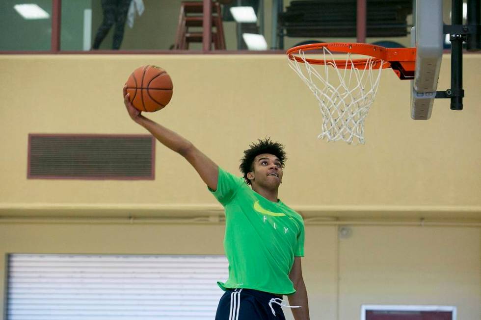 Jamal Bey runs drills during a Vegas Elite practice in Las Vegas on Tuesday, July 25, 2017. ...