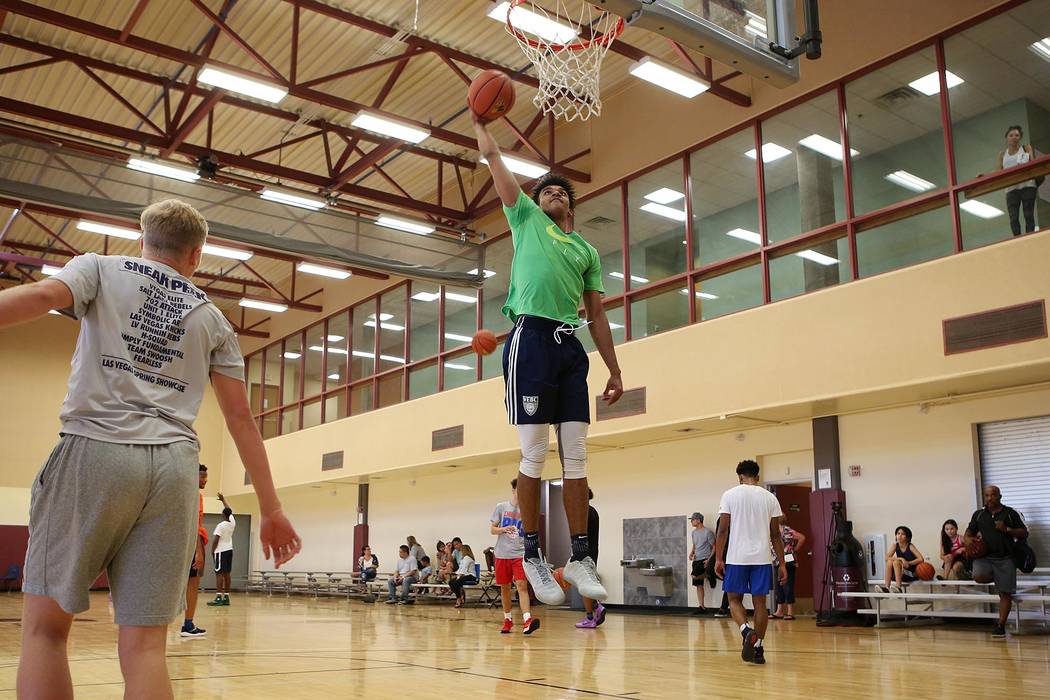 Jamal Bey runs drills during a Vegas Elite practice in Las Vegas on Tuesday, July 25, 2017. ...