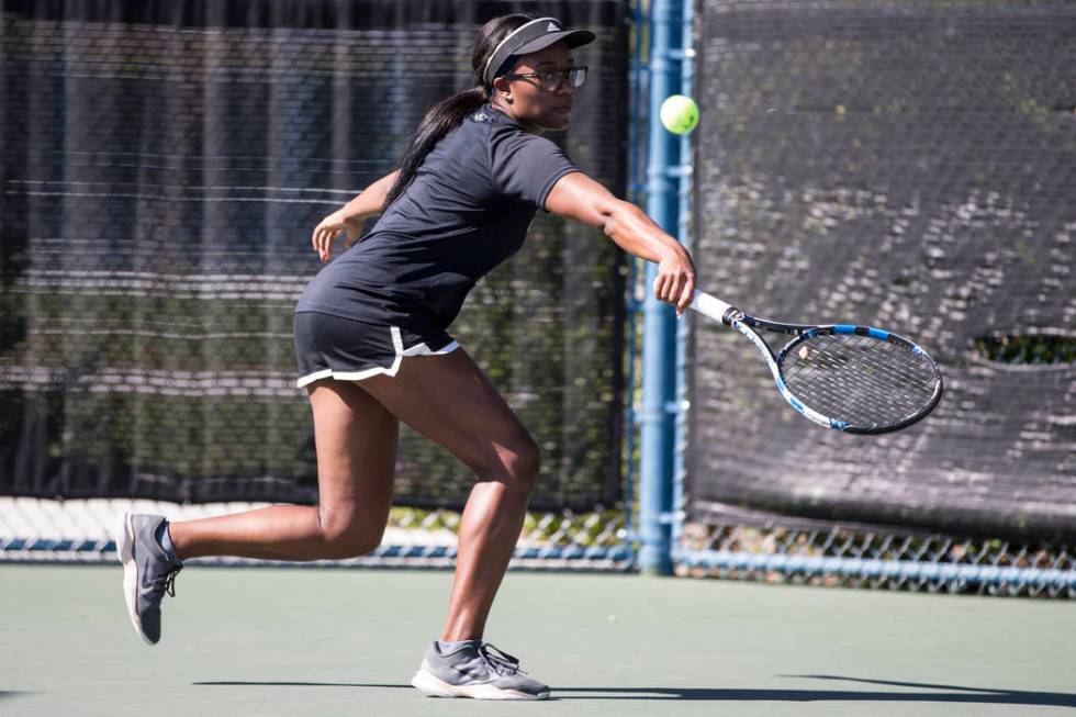 Faith Lutheran’s Jade Mayweather during her singles tennis match at the Darling Tennis ...