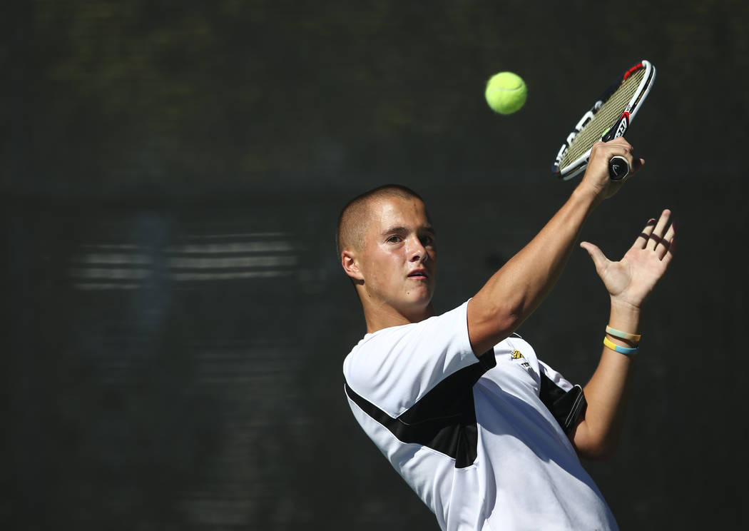 Palo Verde’s Axel Boticelli Clark’s Artem Iermolov compete in the Class 4A state ...