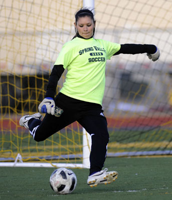 beckerPREPS-SPVALSOCCER-JAN26-10