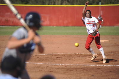 Cenprepssoftball_042012MSF_001