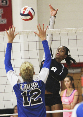 Chapvolleyball_082412jb_02