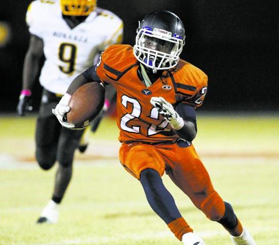 Legacy’s DeMichael Walker (22) gets loose for a big gain as Bonanza’s Anthony Ha ...