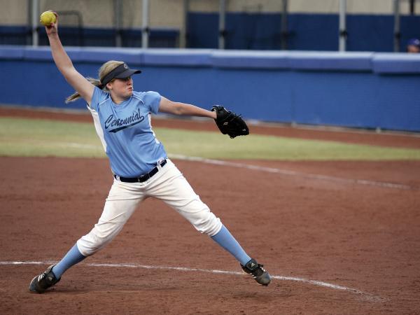 Centennial’s Kate Rauskin fires a pitch during the sixth inning on Wedesday against Ar ...