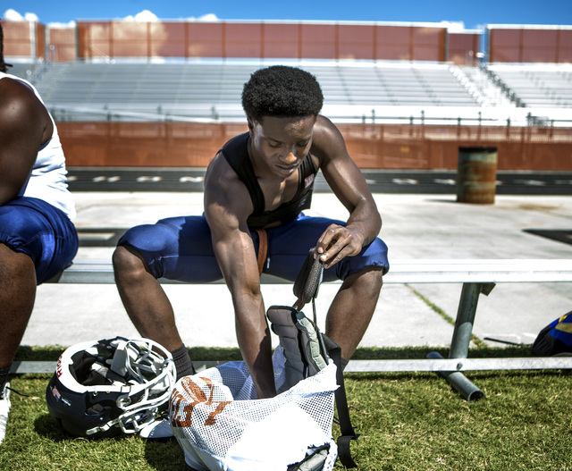 Legacy High running back DeMichael Walker rushed for 1,001 yards and 11 TDs last season. (Je ...