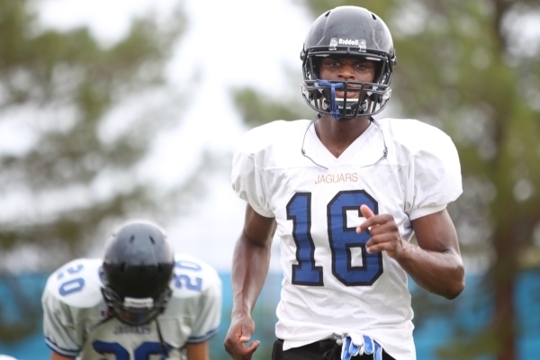 Desert Pines Randal Grimes (16) sprints during football practice at Desert Pines High School ...