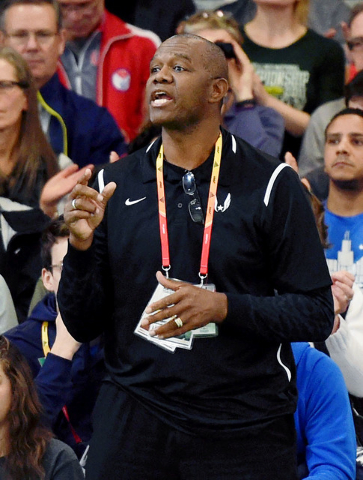 Mar 20, 2016; Portland, OR, USA; Randall Cunningham coaches his daughter Vashti Cunningham ( ...