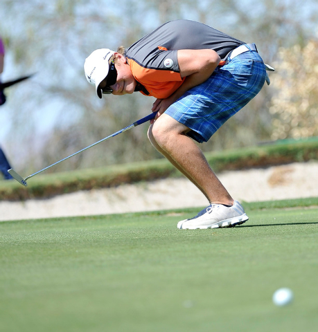 Bishop Gorman’s Frank Frisbee reacts to his putt on the fifth hole during the final ro ...