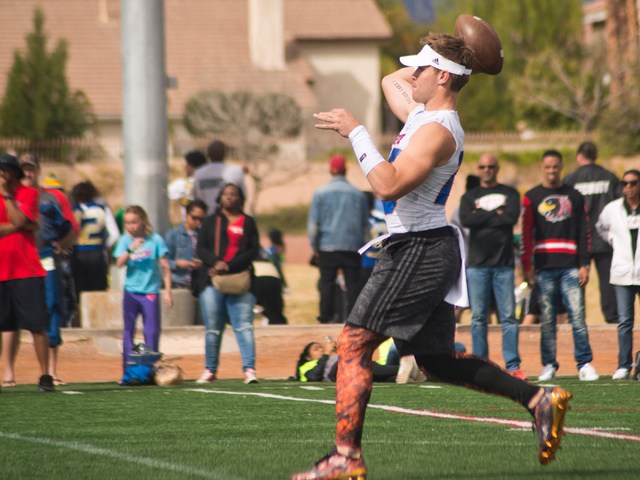 702 Elite quarterback Tate Martell throws a pass during their game against Texas Elite durin ...