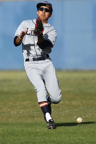 Legacy’s Anthony Lomeli (5) drops a fly ball in the outfield in their baseball game ag ...