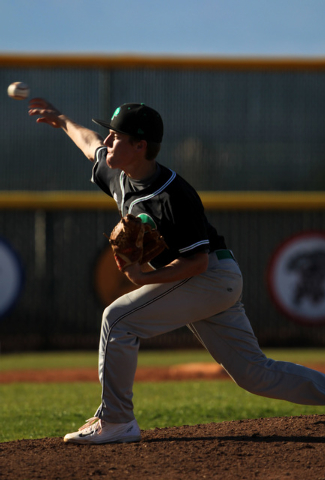 Palo Verde pitcher Tucker Thomason throws to Coronado during their game Friday, March 27, 20 ...