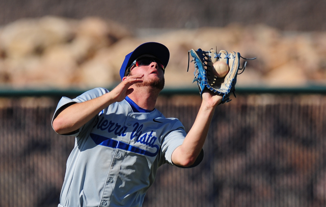 Sierra Vista left fielder Hunter Wood catches a Spring Valley pop fly in the fourth inning o ...