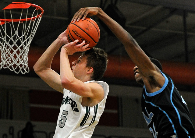 Foothill’s Torrance Littles, right, blocks Grant Dressler’s shot on Monday. Litt ...