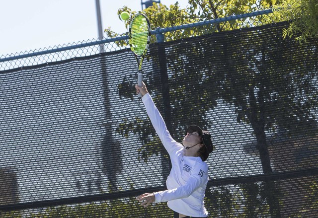 Palo Verdeճ Sam Soderbergh plays against Desert Oasis sophomore Josh Sharman in the Cl ...