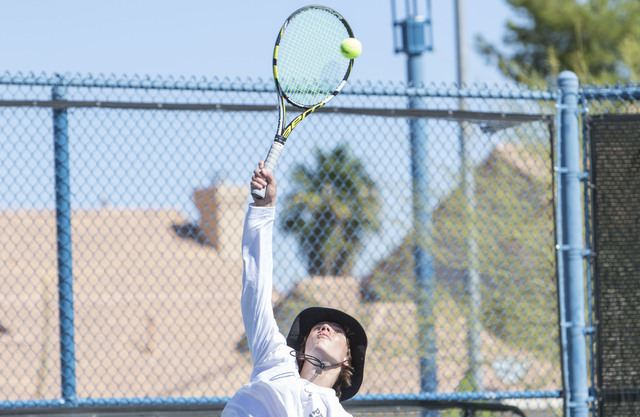 Palo Verdeճ Sam Soderbergh plays against Desert Oasis sophomore Josh Sharman in the Cl ...