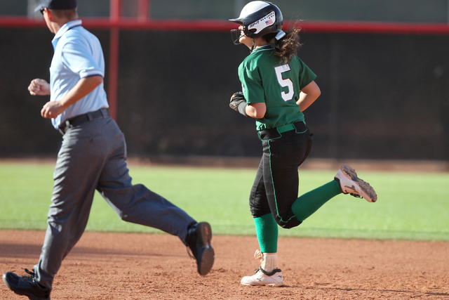 Palo Verde’s Cara Beatty (5) runs the bases after a solo home run in the second inning ...