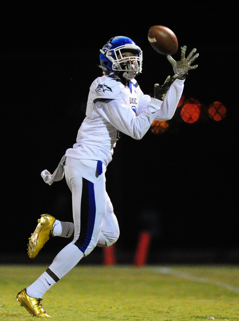 Basic High School wide receiver De’shawn Eagles is unable to catch a pass in the first ...