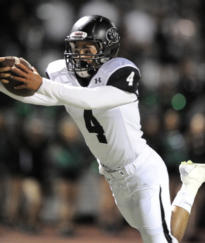 Palo Verde running back Darrion Finn (4) returns an Arbor View kickoff 91 yards for a touchd ...