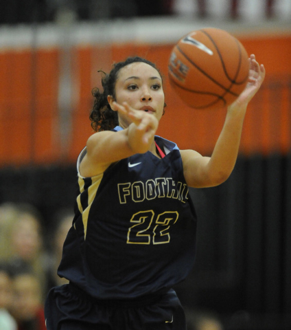 Foothill guard Katey Roquemore passes against Bishop Gorman in the third quarter of the Divi ...