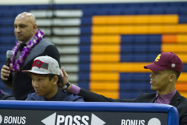 Bishop Gorman’s Greg Francis, left, who committed to attending UNLV, and Bubba Bolden, ...