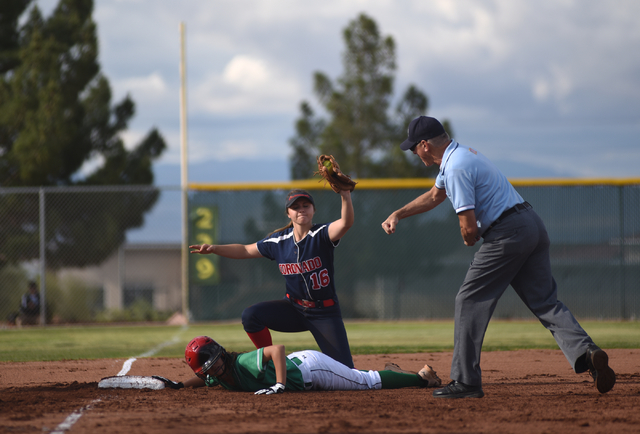 The umpire signals an out as Coronado’s Sophia McCann (16) tags Rancho’s Lorena ...