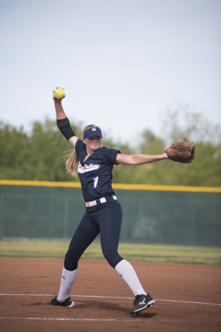 Spring Valley’s Michaela Hood (7) pitches against Coronado during their softball game ...