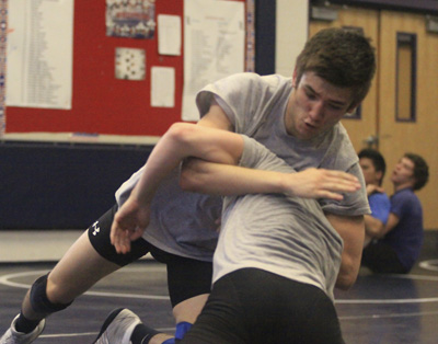 PREPS-LIBERTYWRESTLING-FEB09