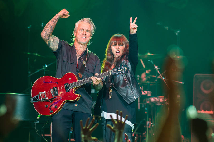 Pat Benatar and Neil Giraldo will perform at the Encore Theater at Wynn Las Vegas. (Erik Kabik ...