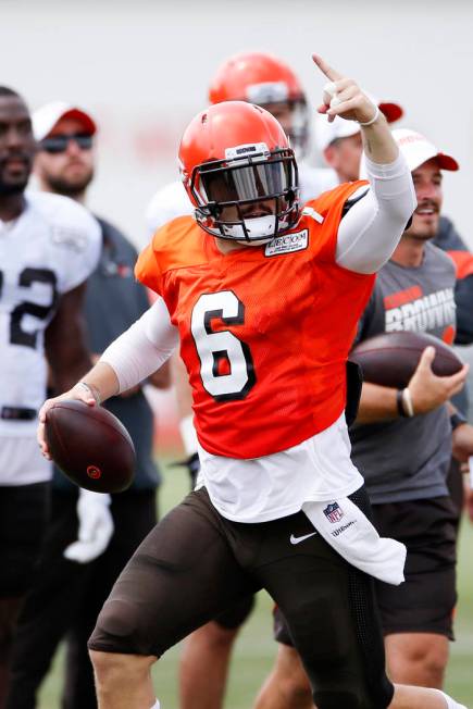 Cleveland Browns quarterback Baker Mayfield (6) looks to pass during practice at the NFL footba ...